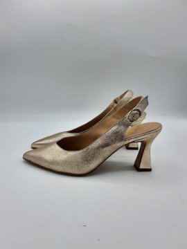 Acheter Slingback Bocage de seconde main - 50,00 € Slingback Bocage de seconde main Bocage reconditionné disponible sur Claquettes Market