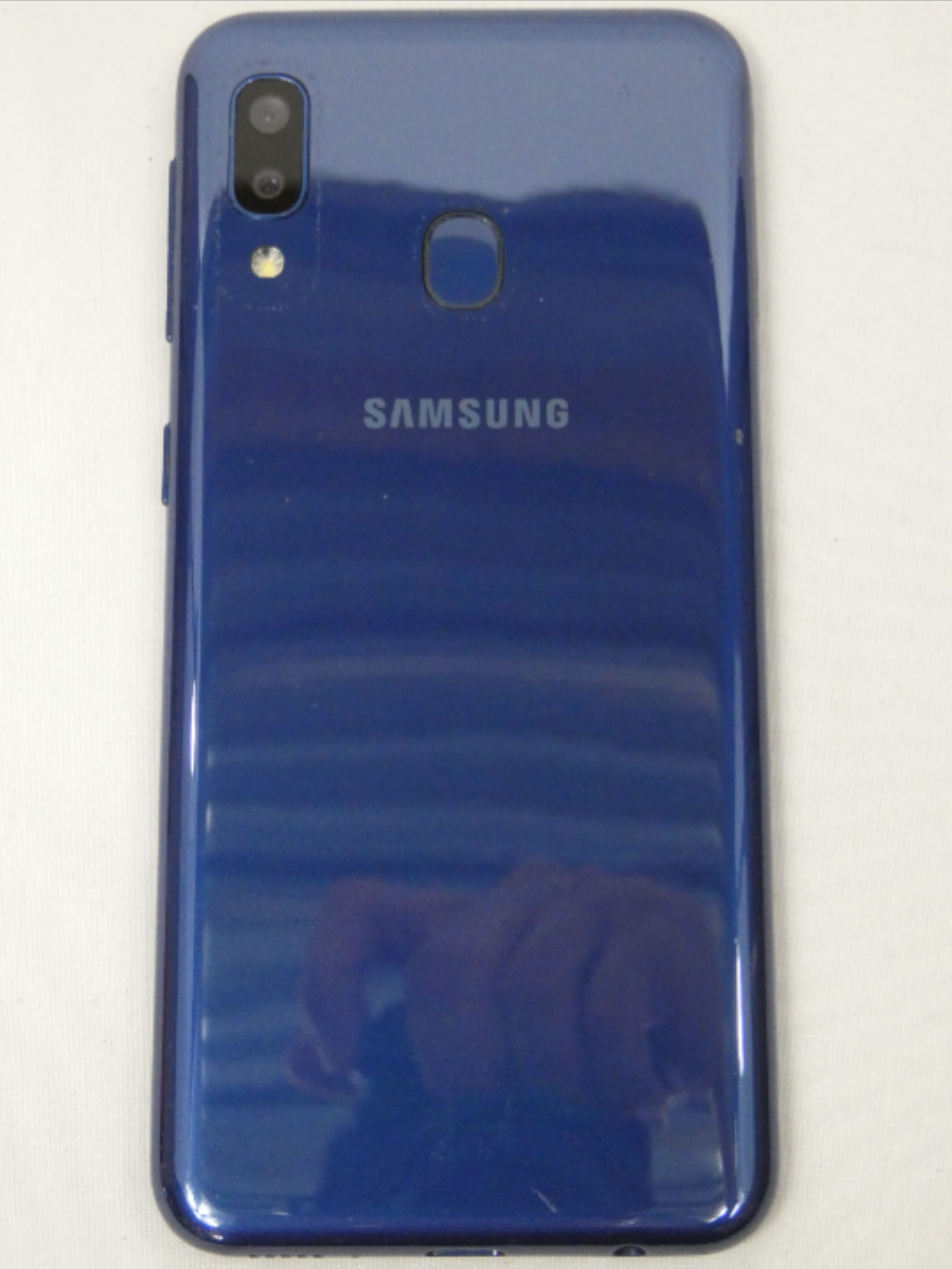 Voir photo 5 de Smartphone SAMSUNG GALAXY A20 (Pour pièces) Smartphone SAMSUNG GALAXY A20 (Pour pièces) très bon état reconditionné photo 5