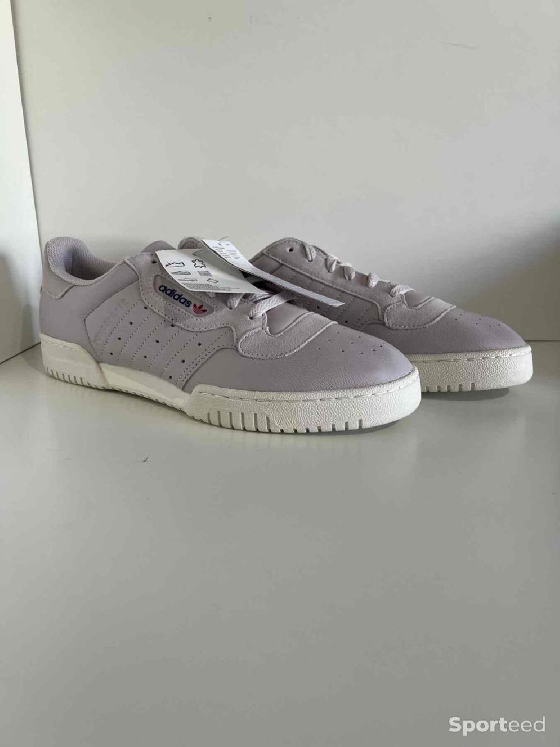 Sneakers Adidas Powerphase Taille 45 Très bon état Adidas reconditionné disponible sur Sporteed