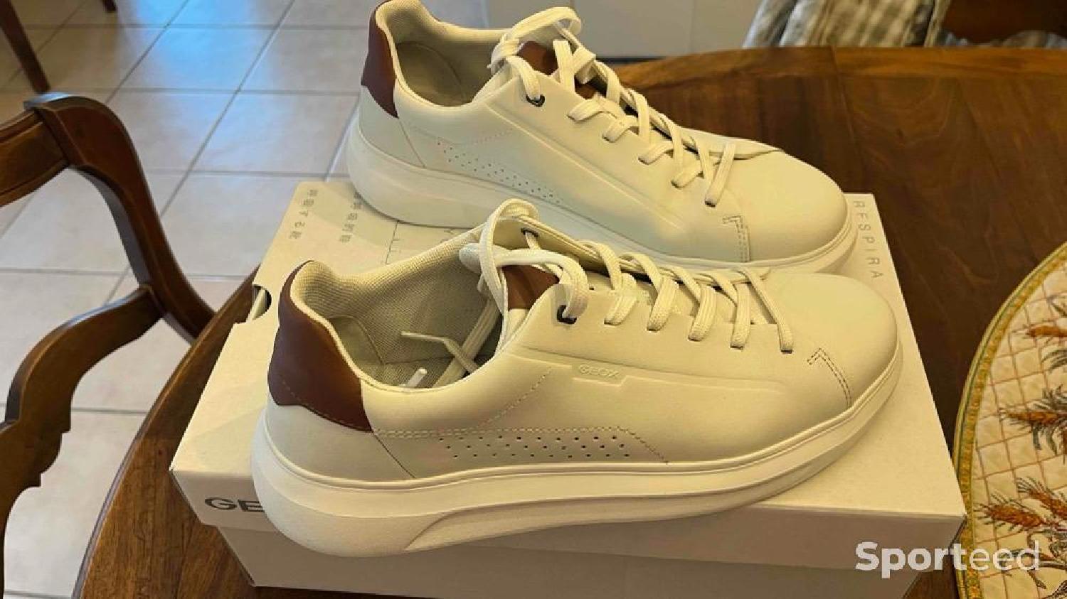 Sneakers Geox Homme cuir blanc et Marron Très bon état reconditionné disponible sur Sporteed