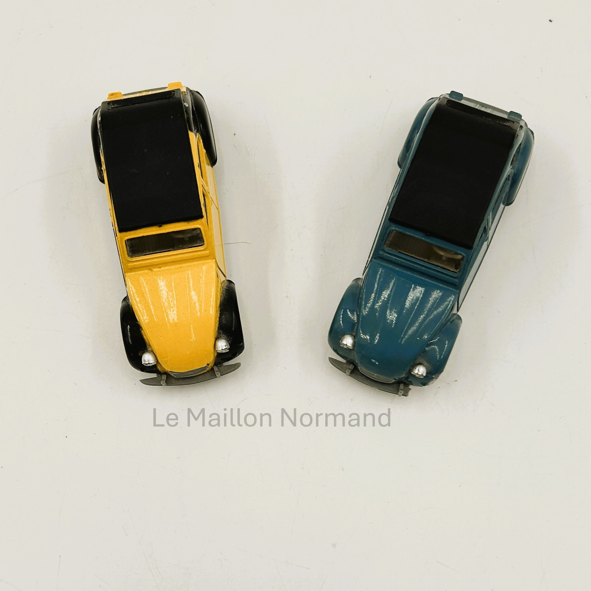 Voir photo 2 de Solido 2CV jaune + 2CV bleue 1/48 Solido 2CV jaune + 2CV bleue 1/48 État correct reconditionné photo 2