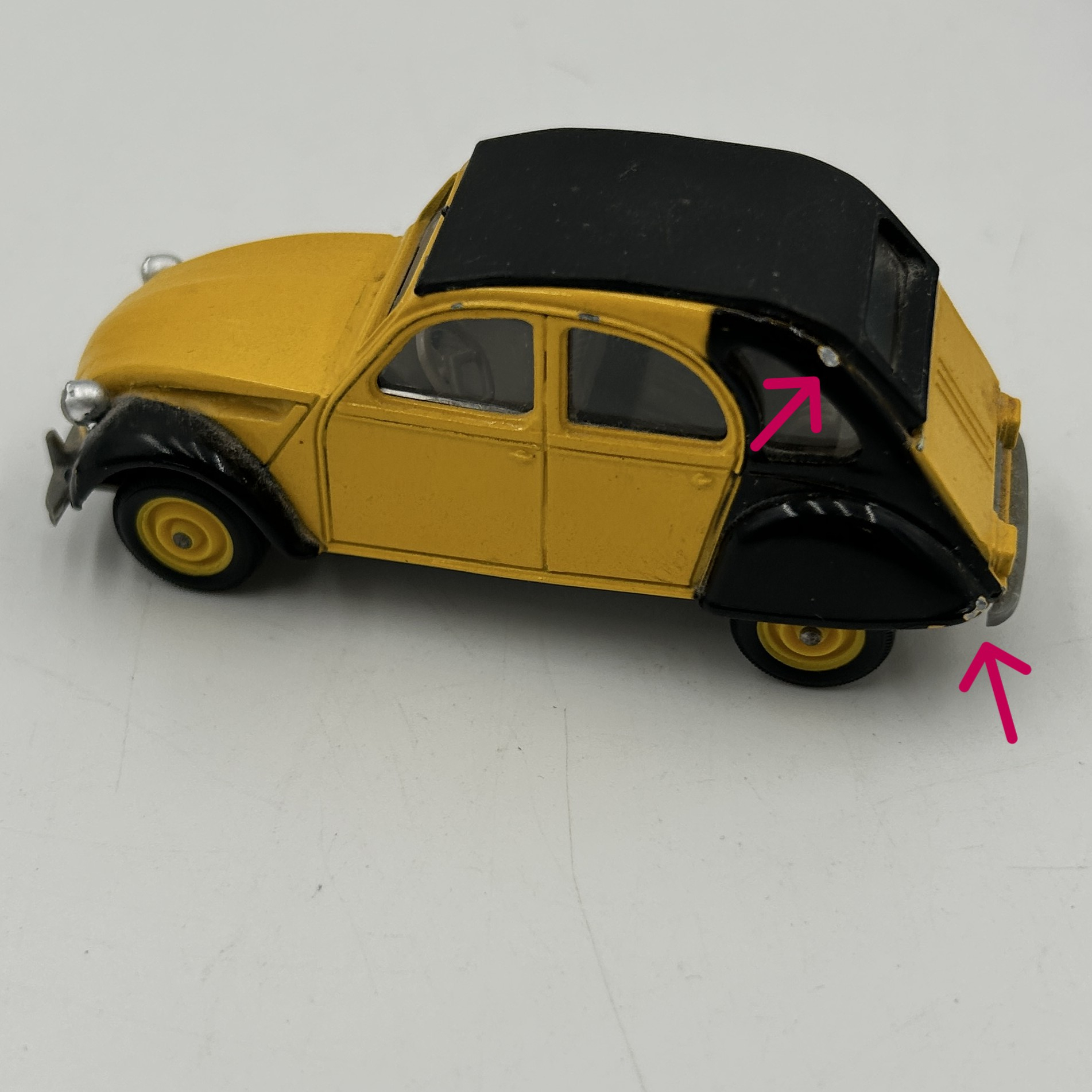Voir photo 6 de Solido 2CV jaune + 2CV bleue 1/48 Solido 2CV jaune + 2CV bleue 1/48 État correct reconditionné photo 6