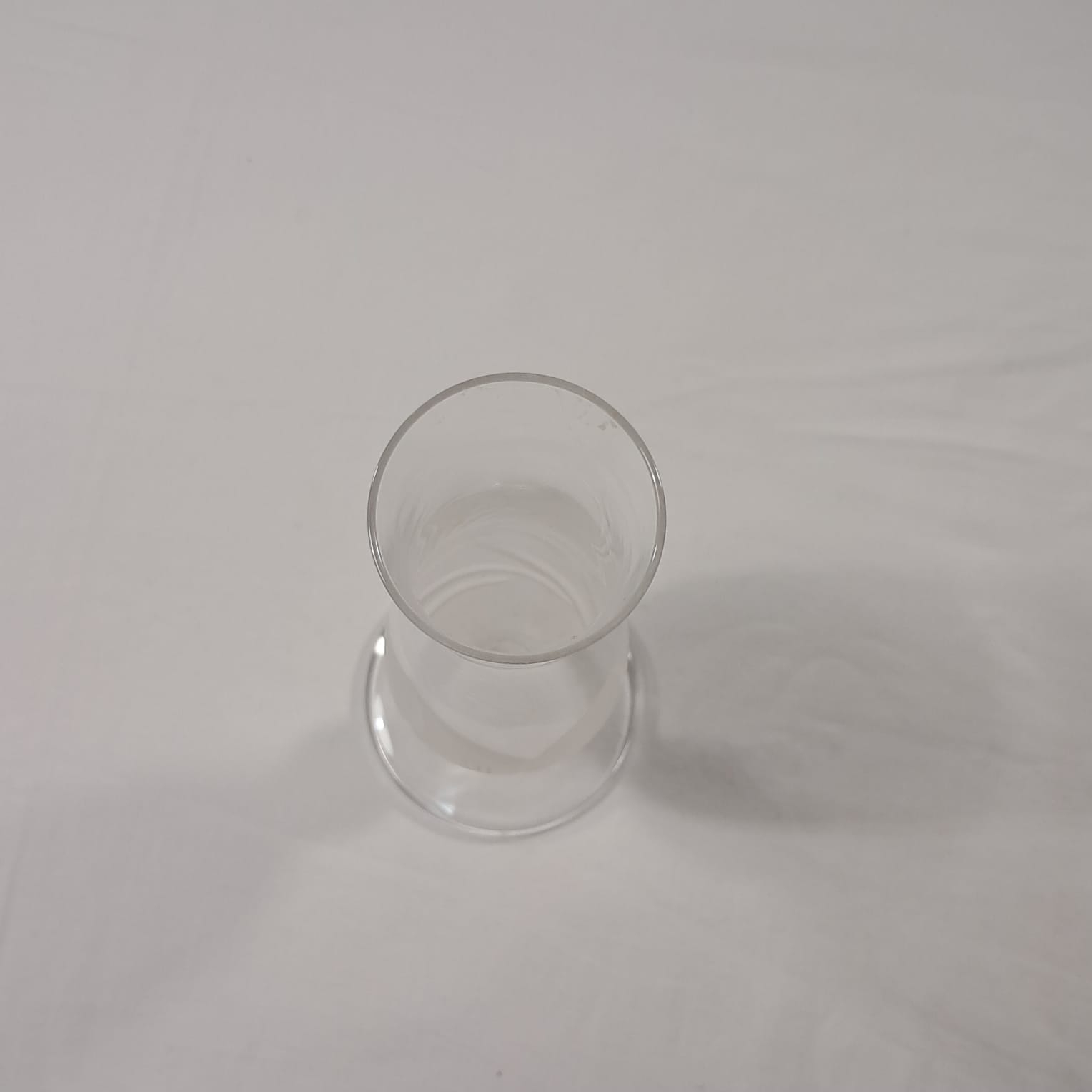 Voir photo 9 de Soliflore en Cristal – Vase Élégant – Très bon état Soliflore en Cristal – Vase Élégant – Très bon état Très bon état reconditionné photo 9