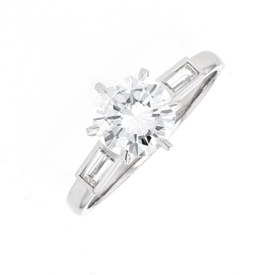 Acheter Solitaire diamants Parfait état - 7900,00 € Solitaire diamants Parfait état reconditionné disponible sur Gemme Les Bijoux