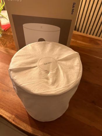 Sonos Sub Mini Caisson de basse Neuf Parfait état - alternatives disponibles sur Dero Sonos Sub Mini Caisson de basse Neuf Parfait état reconditionné (offre indisponible)