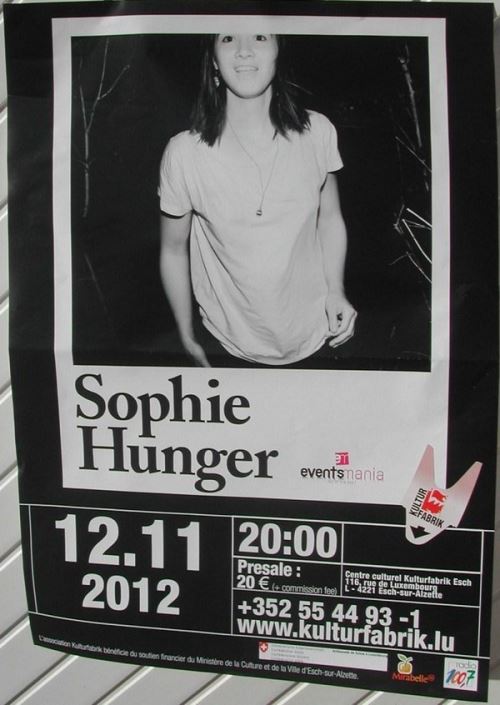 Sophie Hunger - 60x86 cm - AFFICHE / POSTER État correct - 14,99 € Sophie Hunger - 60x86 cm - AFFICHE / POSTER État correct N/A reconditionné disponible sur Fnac