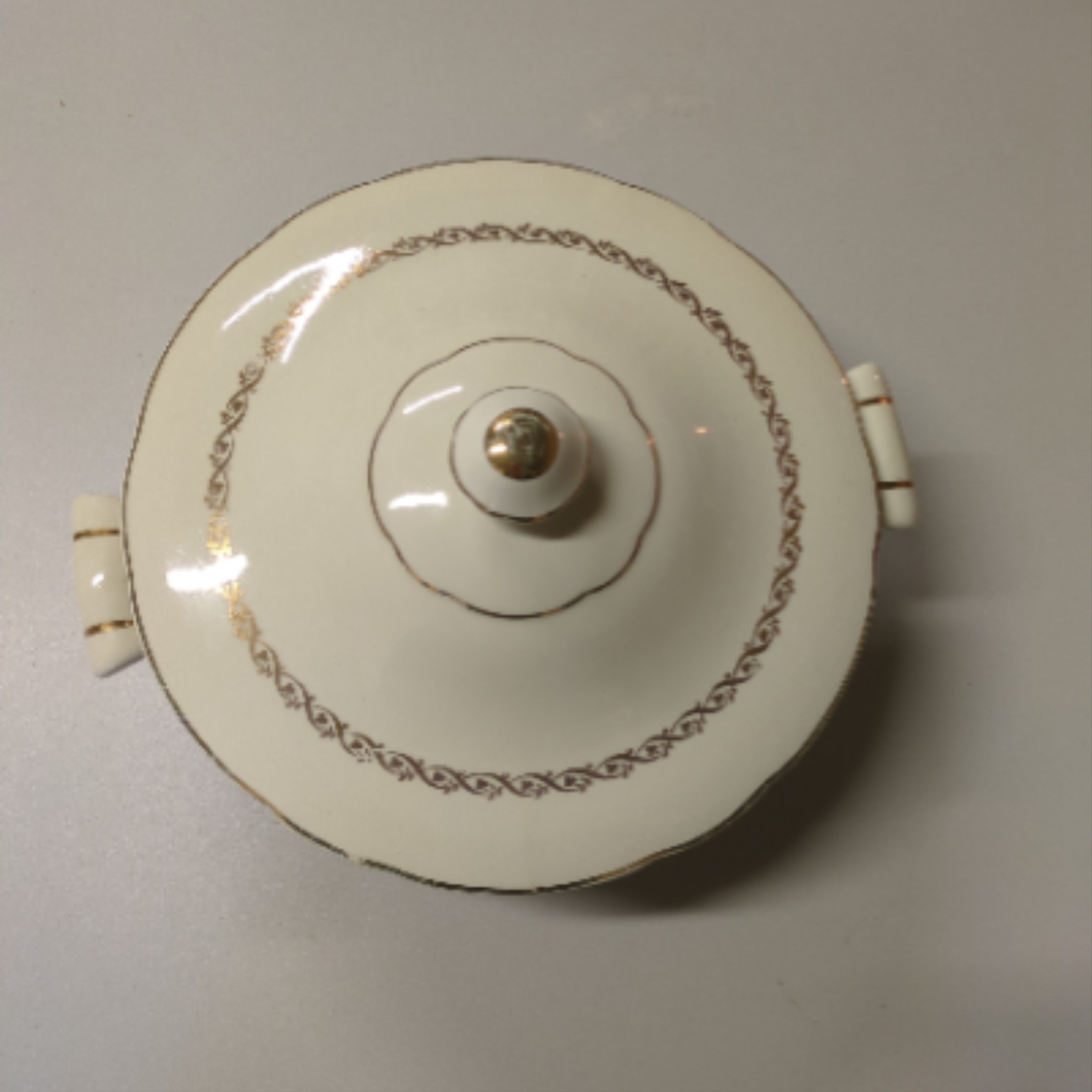 Voir photo 2 de Soupière en demi-porcelaine Luneville "Aglaé" Soupière en demi-porcelaine Luneville "Aglaé" Bon état reconditionné photo 2