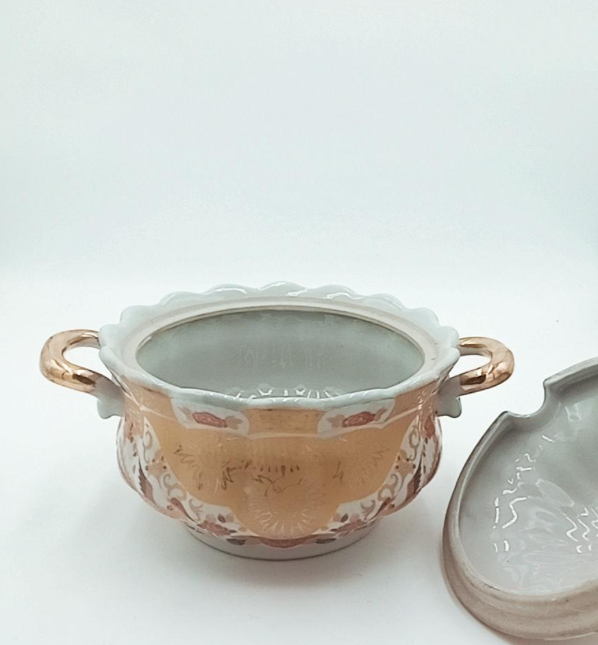 Voir photo 3 de Soupière en porcelaine -Dahmane- Soupière en porcelaine -Dahmane- Très bon état reconditionné photo 3