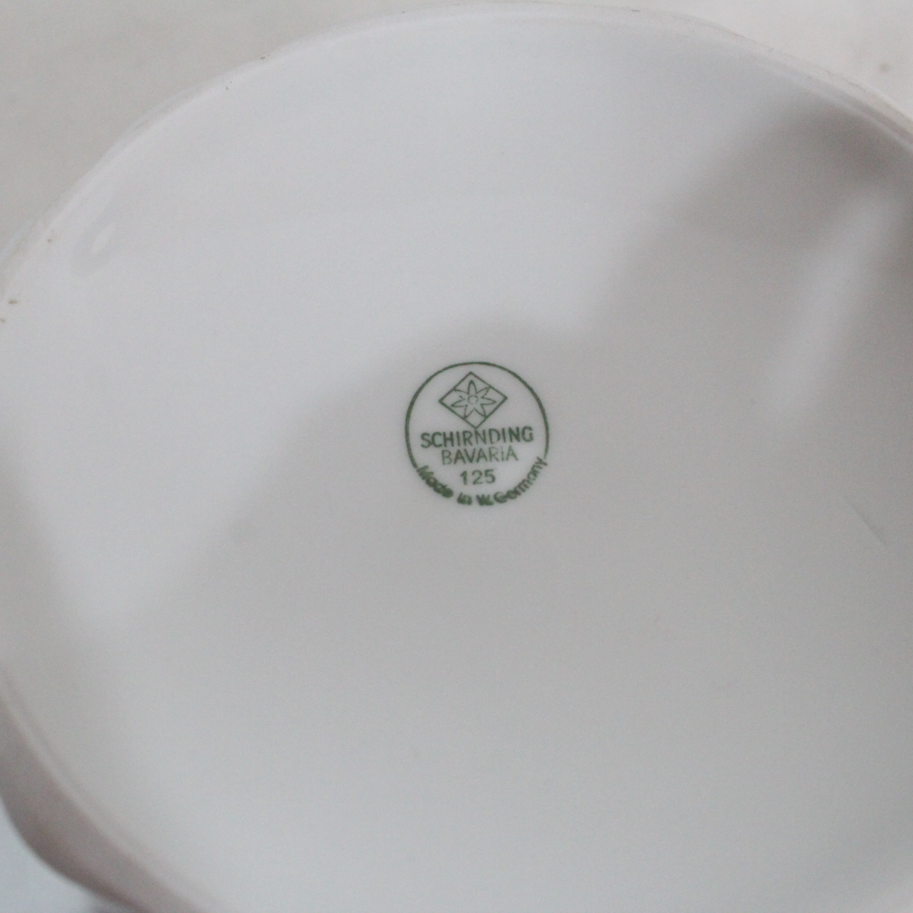 Voir photo 3 de Soupière en porcelaine de Bavière Soupière en porcelaine de Bavière Bon état reconditionné photo 3