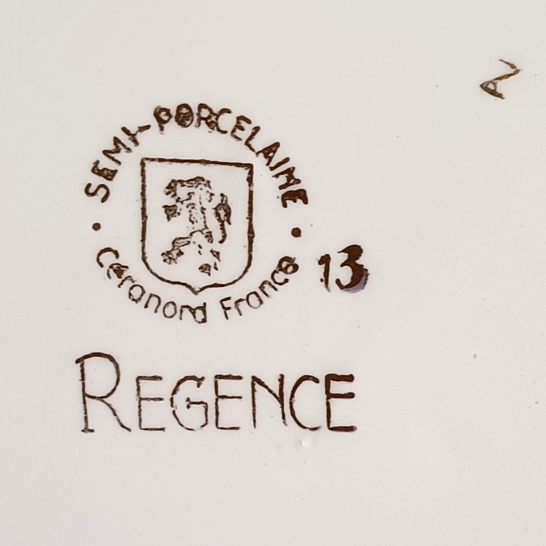 Voir photo 6 de Soupière et plat assorti en semi-porcelaine Ceranord France – Modèle Régence Soupière et plat assorti en semi-porcelaine Ceranord France – Modèle Régence Bon état reconditionné photo 6