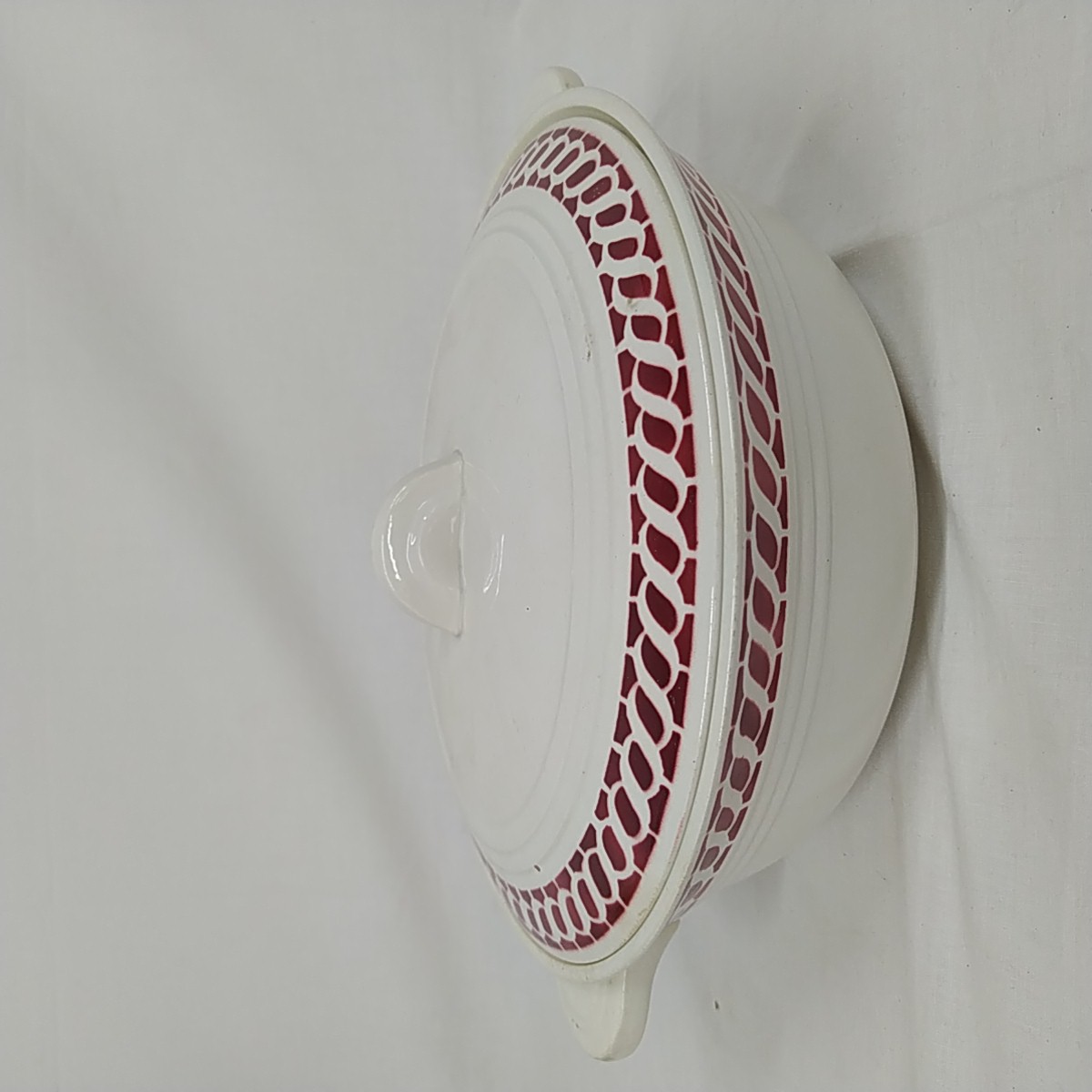 Acheter Soupière ou légumier en semi-porcelaine - Céranord France Bon état - 10,50 € Soupière ou légumier en semi-porcelaine - Céranord France Bon état reconditionné disponible sur Label Emmaüs