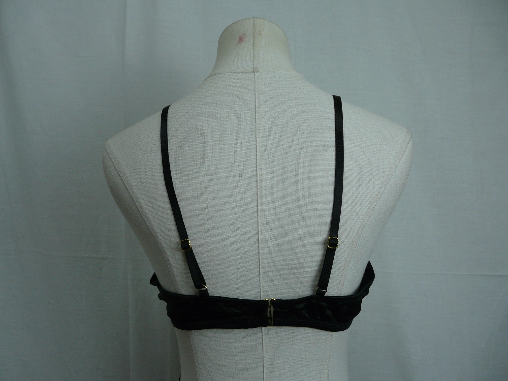 Voir photo 2 de Soutien gorge dentelé - Audace Paris - Taille M Soutien gorge dentelé - Audace Paris - Taille M Parfait état reconditionné photo 2