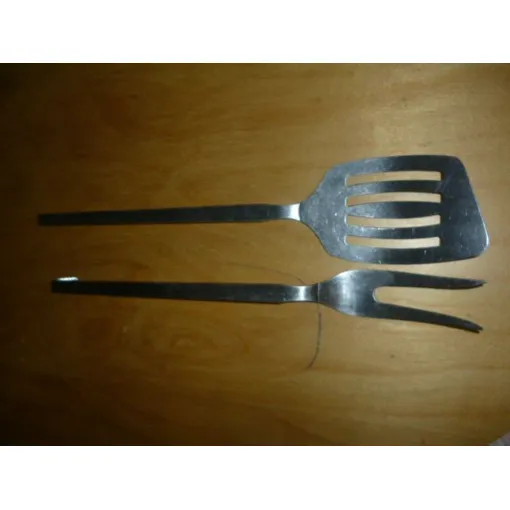 Spatule + Fourchette À Servir Inox Avec Crochet À Suspendre Bon état reconditionné disponible sur Rakuten