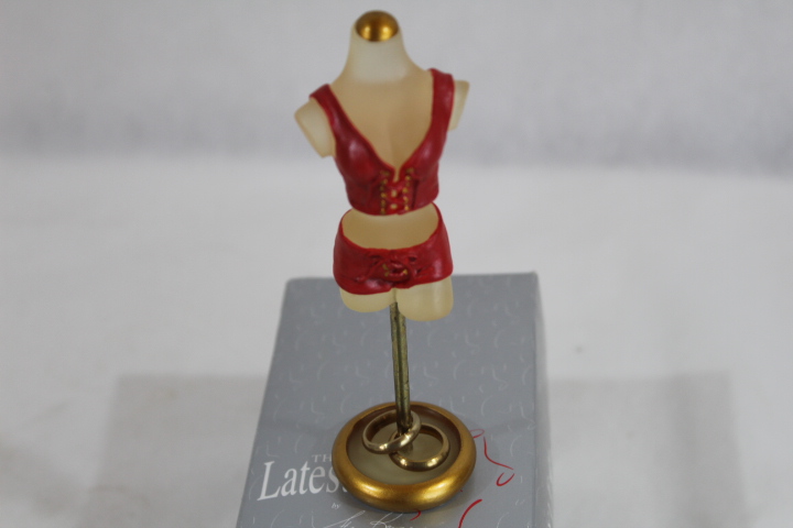Voir photo 2 de Stacy Bayne mini figurine de collection vintage de natation Style Sensations Stacy Bayne mini figurine de collection vintage de natation Style Sensations Parfait état reconditionné photo 2
