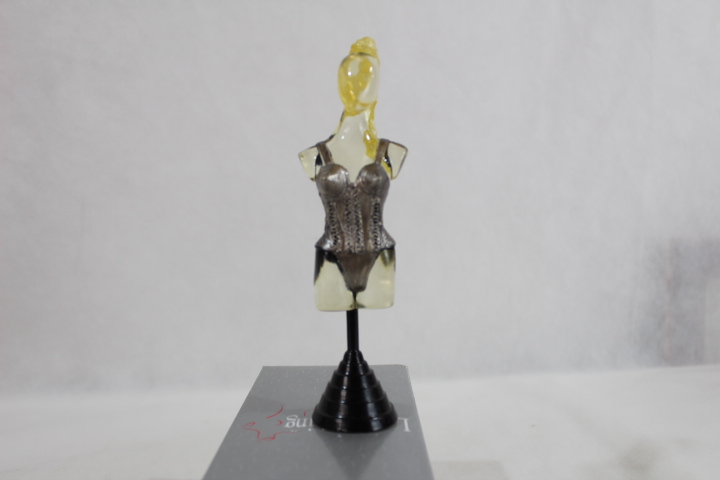 Stacy Bayne mini figurine de collection vintage de natation Style Sensations Parfait état - 10,00 € Stacy Bayne mini figurine de collection vintage de natation Style Sensations Parfait état reconditionné disponible sur Label Emmaüs