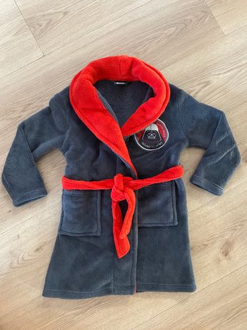 Star Wars robe de chambre 5ans Très bon état reconditionné (offre indisponible)