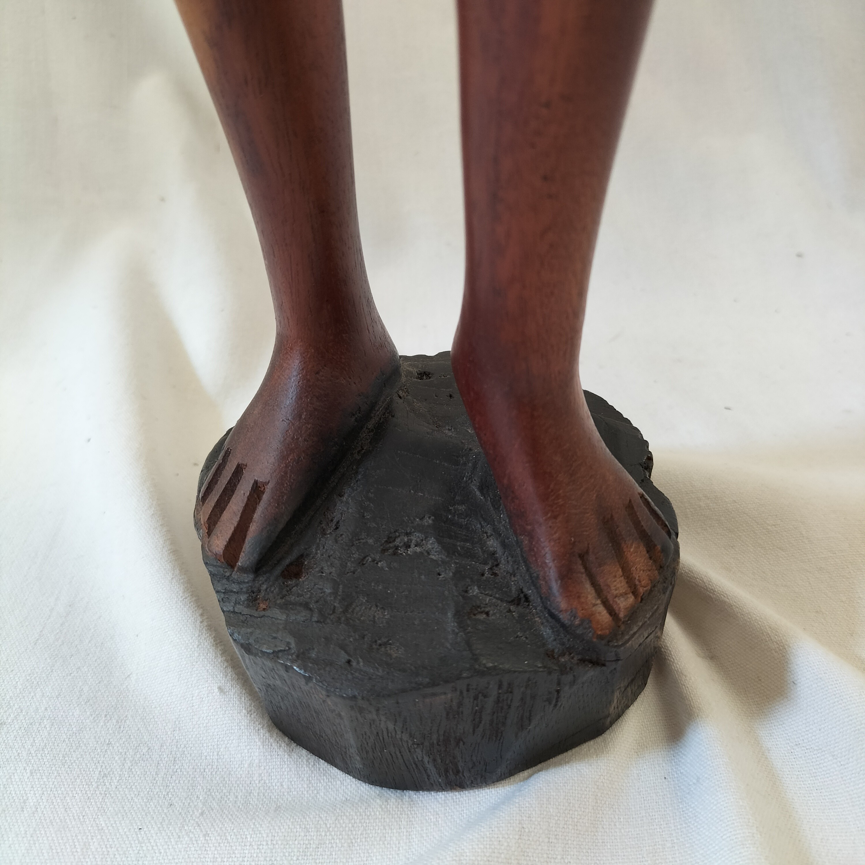 Voir photo 8 de Statue bois massif femme africaine Statue bois massif femme africaine Bon état reconditionné photo 8