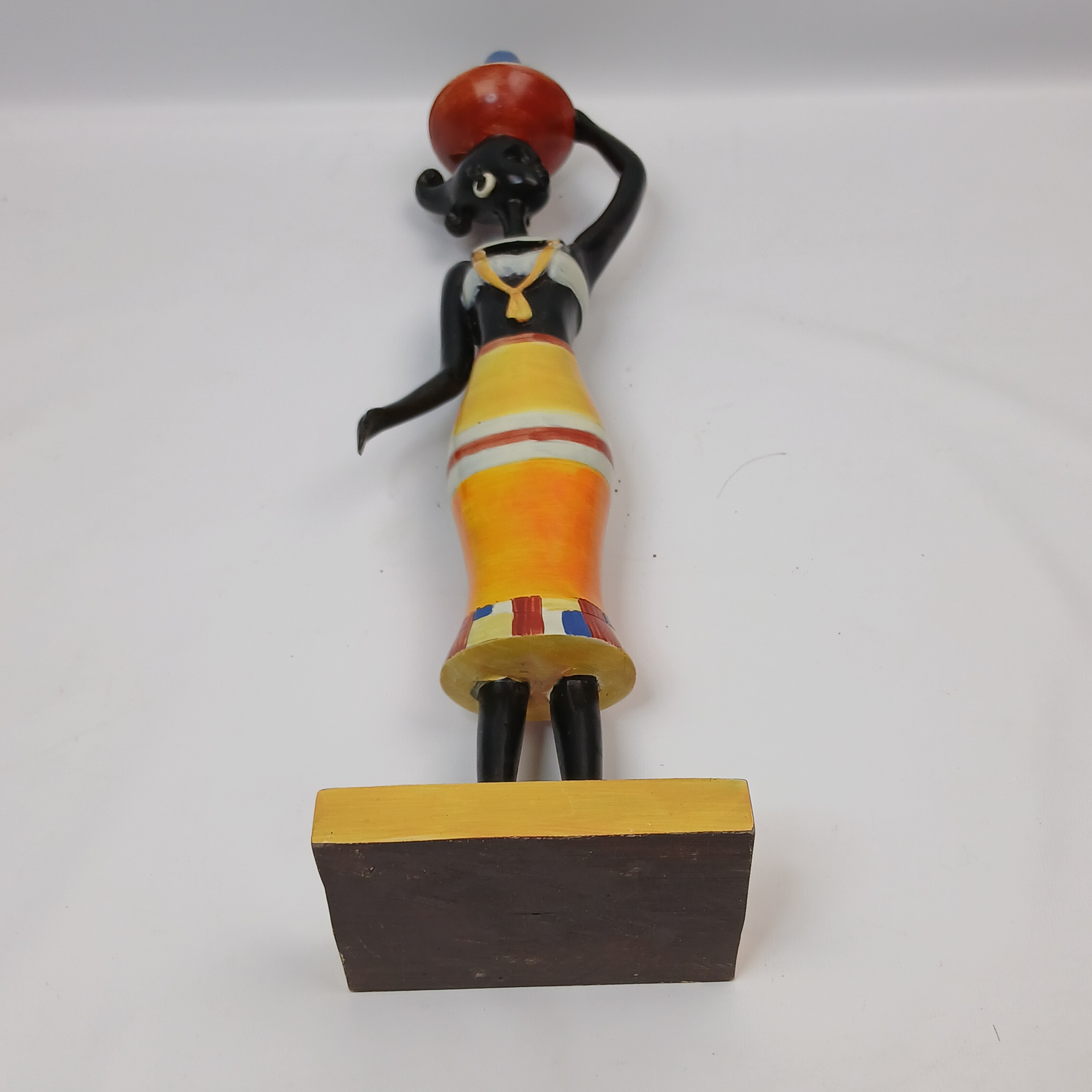 Voir photo 3 de Statuette africaine en résine Statuette africaine en résine reconditionné photo 3