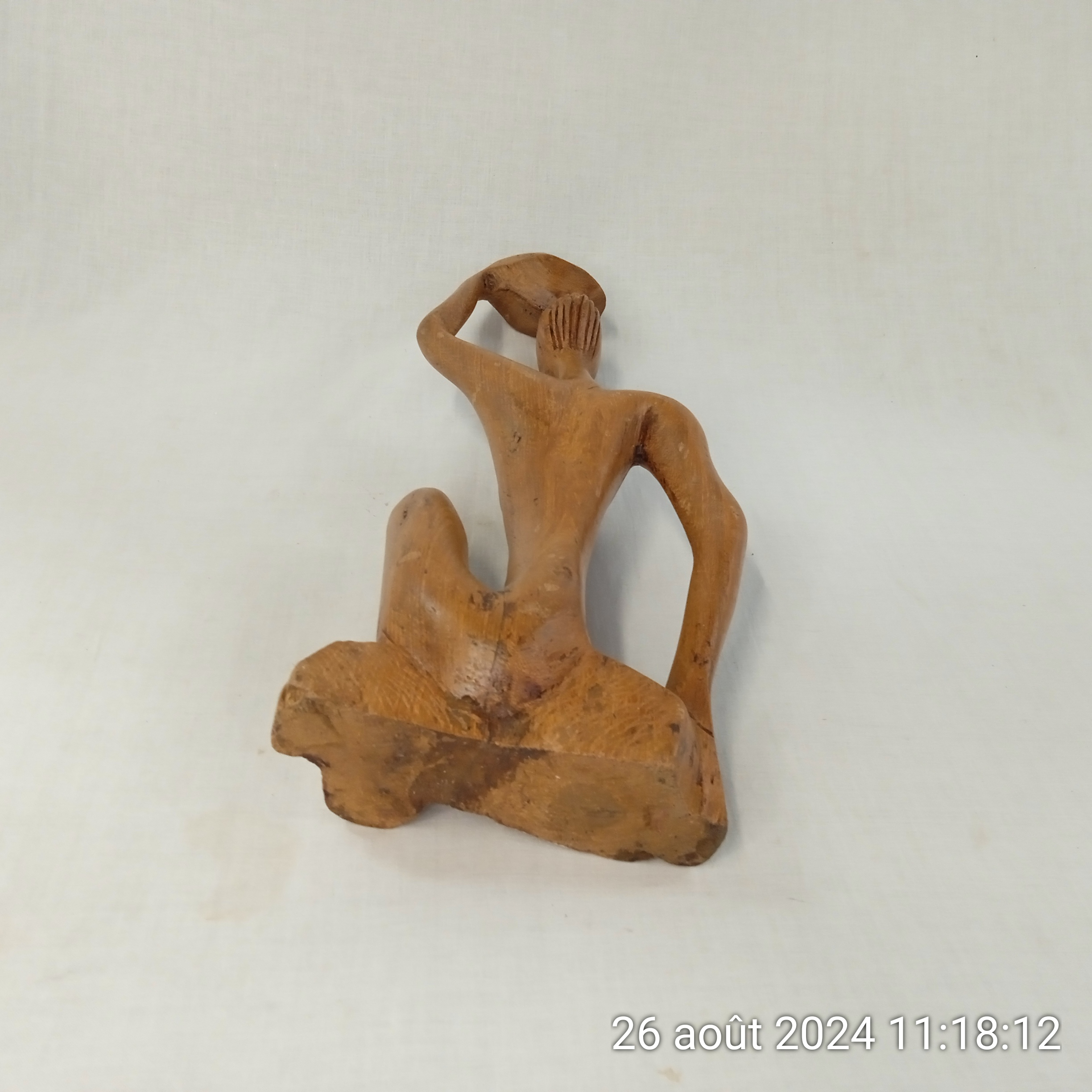 Voir photo 7 de Statuette africaine femme porteuse en bois sculpté 45 cm Statuette africaine femme porteuse en bois sculpté 45 cm Bon état reconditionné photo 7