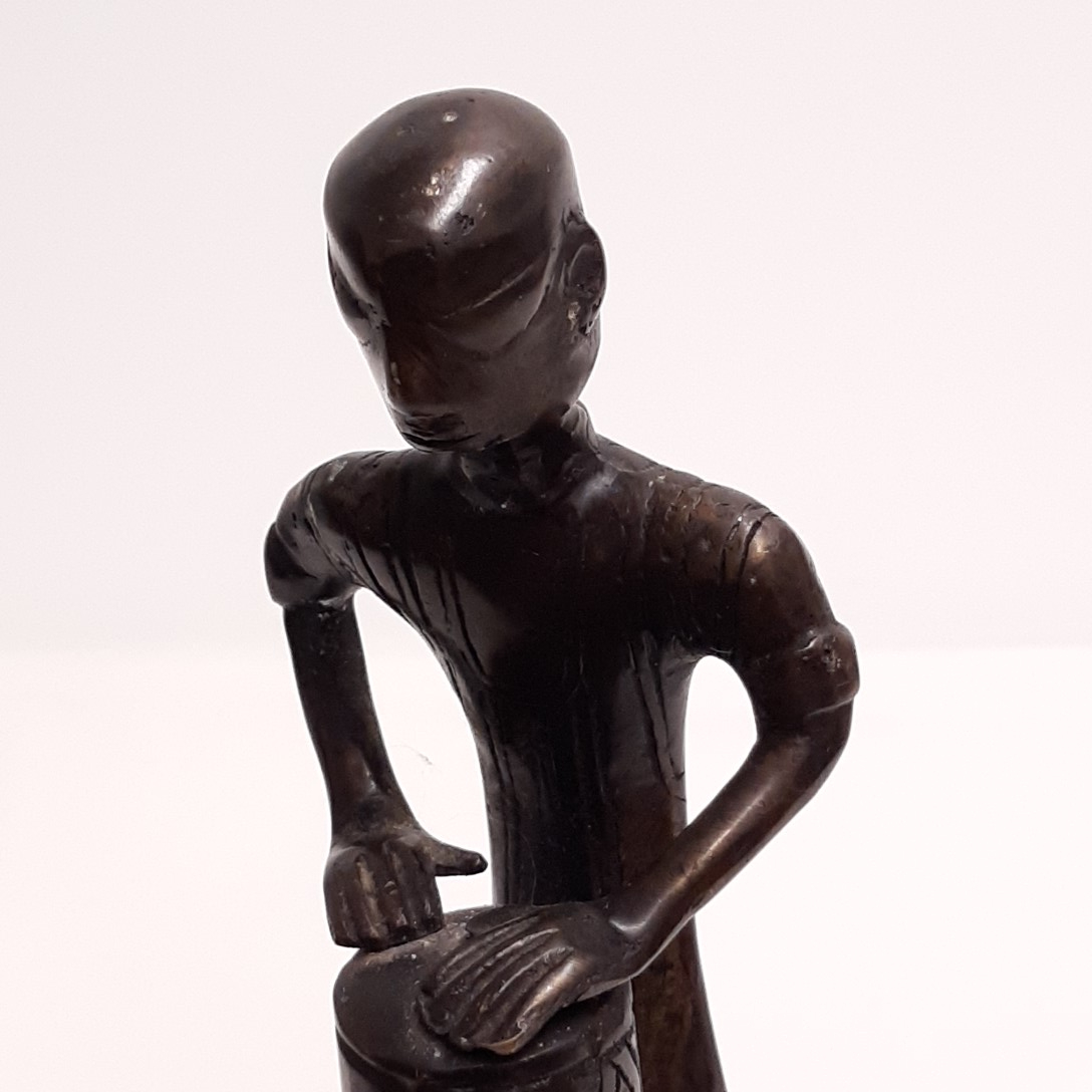 Voir photo 2 de Statuette batteur de tam-tam en regule Statuette batteur de tam-tam en regule Bon état reconditionné photo 2