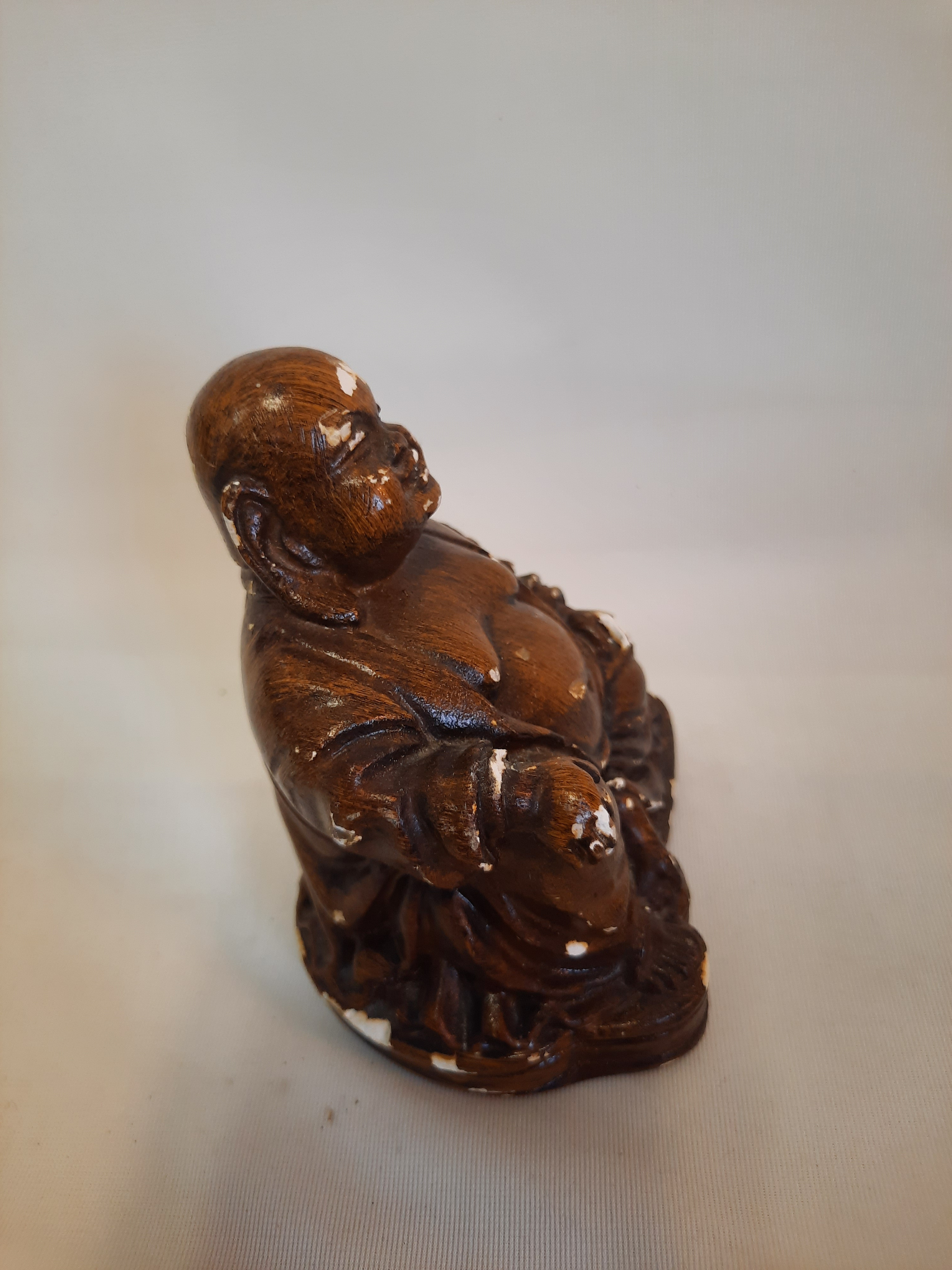 Voir photo 6 de Statuette de Bouddha Souriant en Porcelaine Statuette de Bouddha Souriant en Porcelaine État correct reconditionné photo 6
