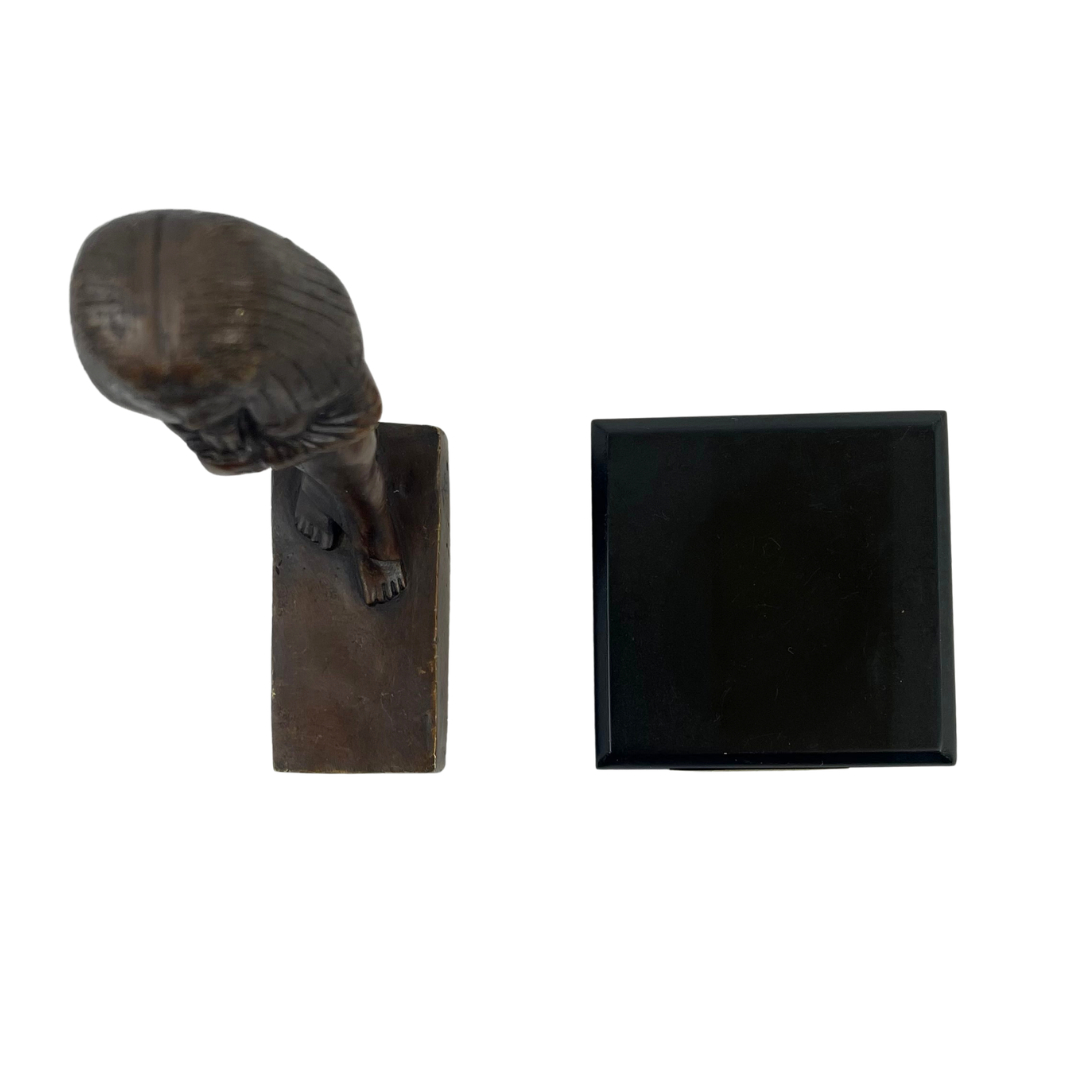Voir photo 8 de Statuette en Bronze - Reproduction de l'œuvre "La Dame Touy" 1400 av. J.-C Statuette en Bronze - Reproduction de l'œuvre "La Dame Touy" 1400 av. J.-C Très bon état reconditionné photo 8