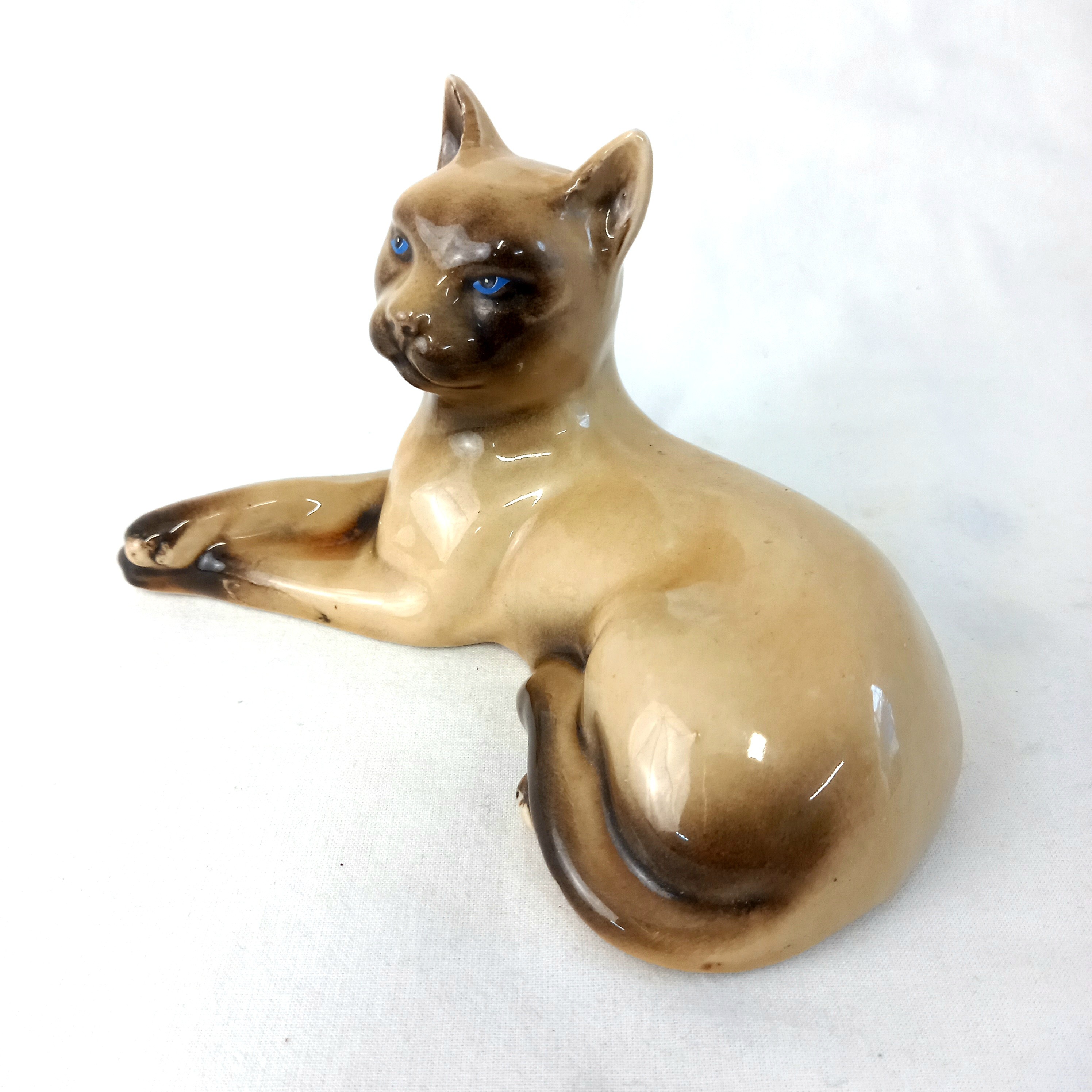 Voir photo 3 de Statuette en céramique représentant un chat siamois - origine Brésil Statuette en céramique représentant un chat siamois - origine Brésil Très bon état reconditionné photo 3