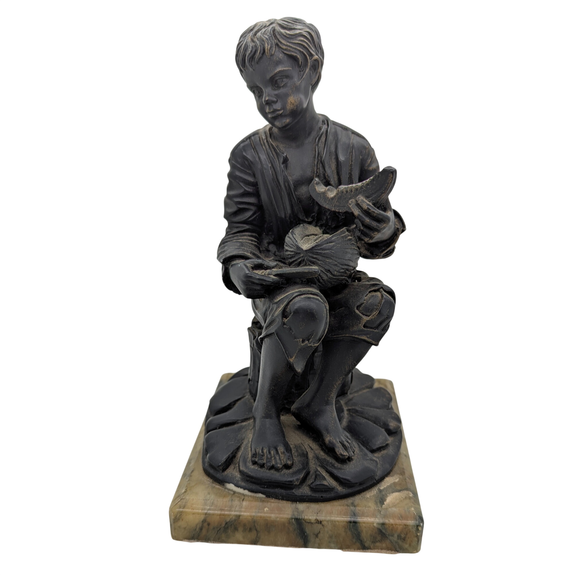 Statuette en régule sur socle en marbre Jeune homme qui découpe une pastèque H:22 cm - 35,00 € Statuette en régule sur socle en marbre Jeune homme qui découpe une pastèque H:22 cm reconditionné disponible sur Label Emmaüs