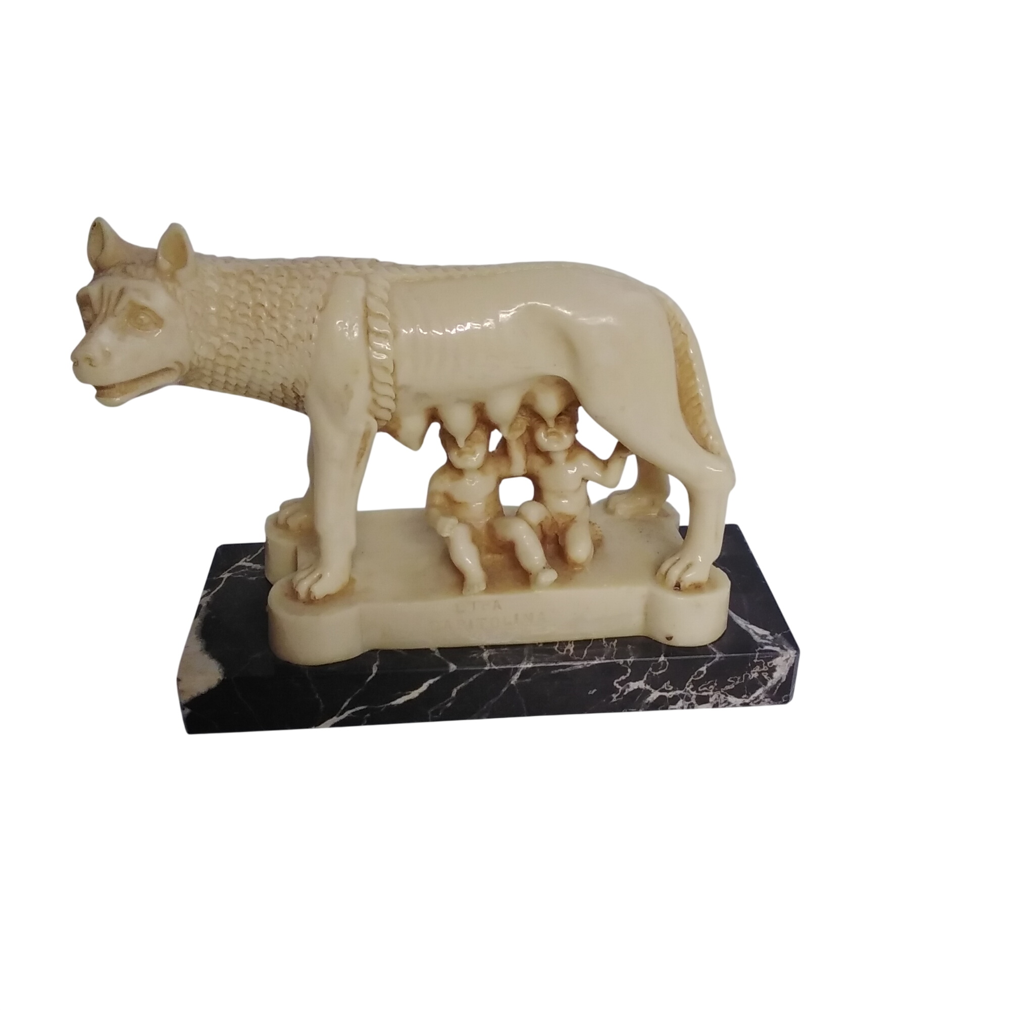 Acheter Statuette Romulus et Rémus en résine État correct - 10,00 € Statuette Romulus et Rémus en résine État correct reconditionné disponible sur Label Emmaüs