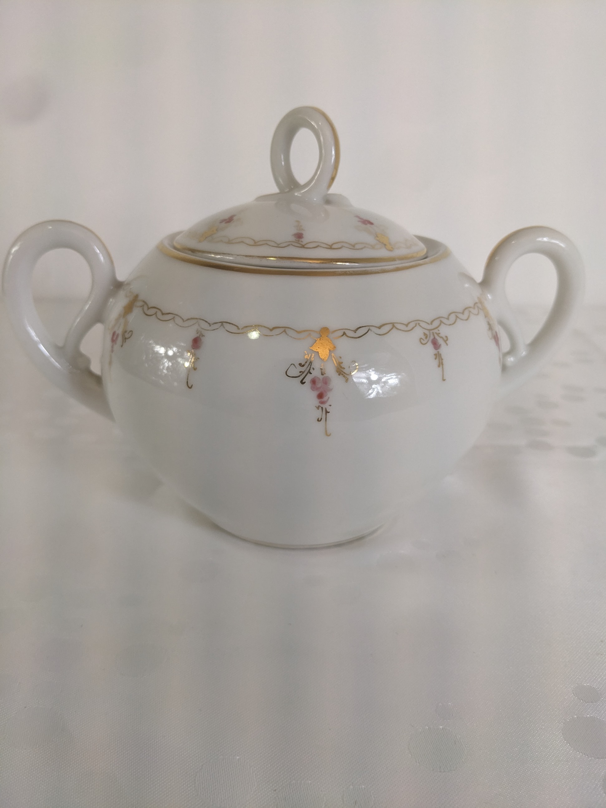 Voir photo 4 de Sucrier en porcelaine art déco Sucrier en porcelaine art déco Très bon état reconditionné photo 4