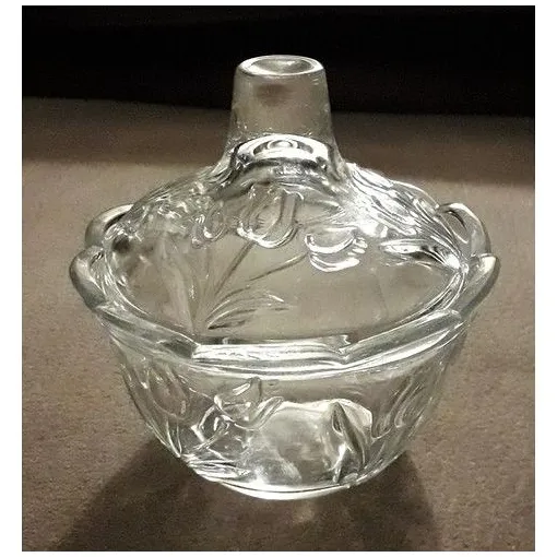 Sucrier En Verre Décoré De Tulipes Ø 10,5 Cm Bon état - 11,99 € Sucrier En Verre Décoré De Tulipes Ø 10,5 Cm Bon état reconditionné disponible sur Rakuten