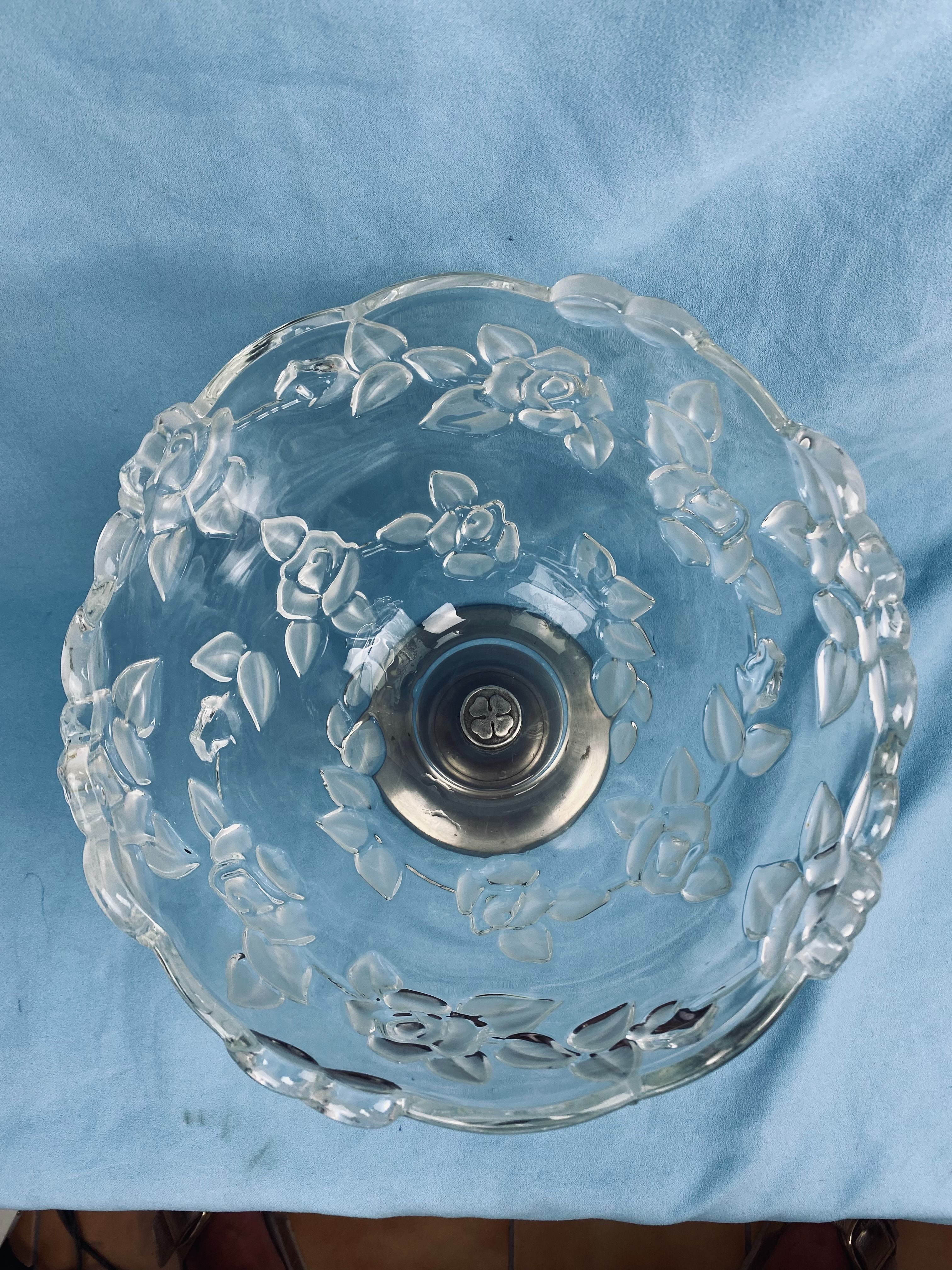 Voir photo 4 de Superbe centre de table vintage - (50/70) Coupe en verre dépoli&Pied étain 97% Superbe centre de table vintage - (50/70) Coupe en verre dépoli&Pied étain 97% Bon état reconditionné photo 4