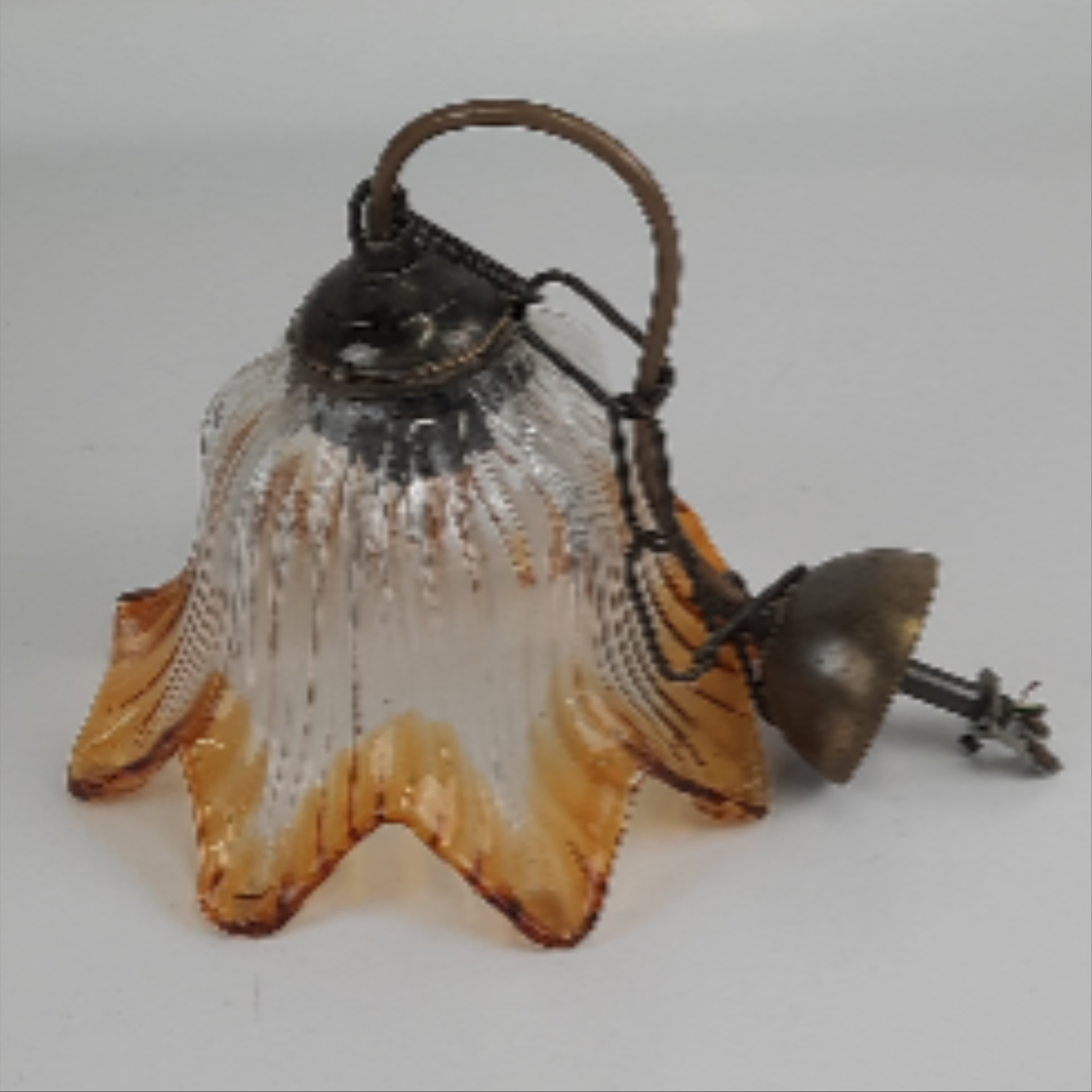Voir photo 2 de Suspension en verre florale de Murano Suspension en verre florale de Murano Bon état reconditionné photo 2