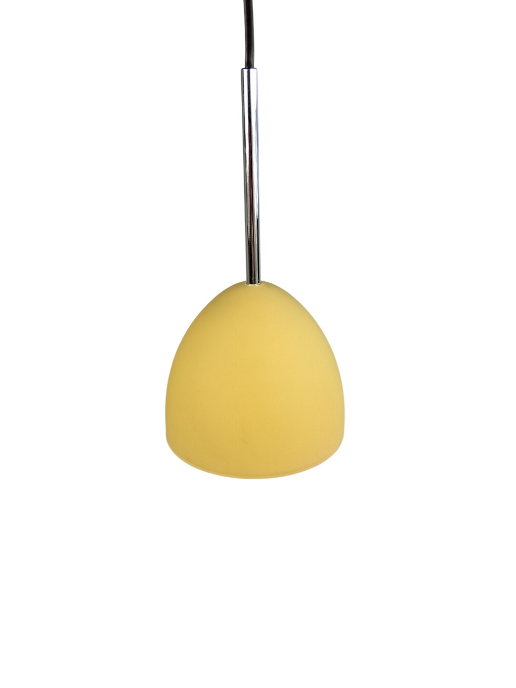 Acheter SUSPENSION jaune moutarde . Très bon état - 10,00 € SUSPENSION jaune moutarde . Très bon état reconditionné disponible sur Label Emmaüs