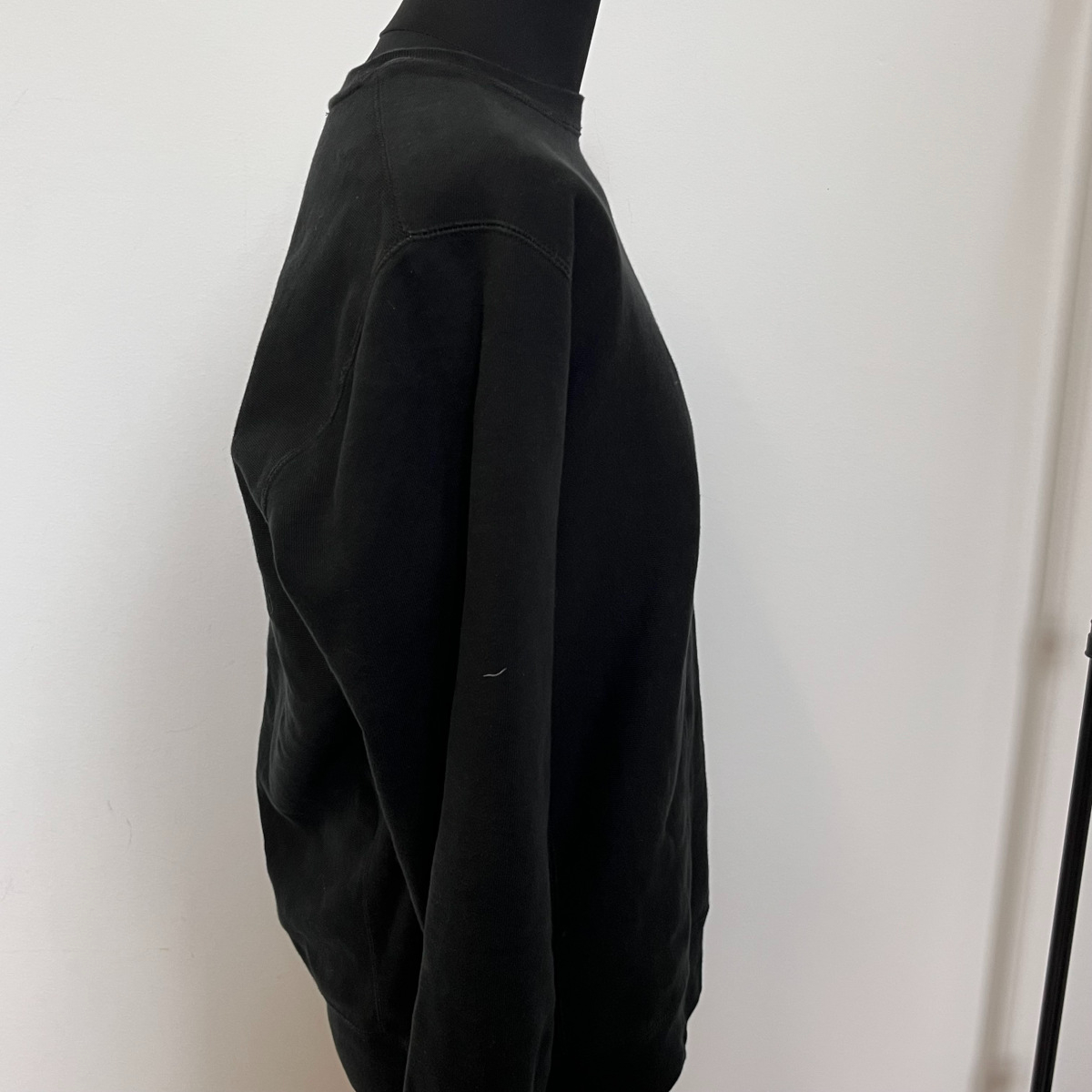 Voir photo 4 de Sweat noir, SNS 25, taille M Sweat noir, SNS 25, taille M Bon état reconditionné photo 4