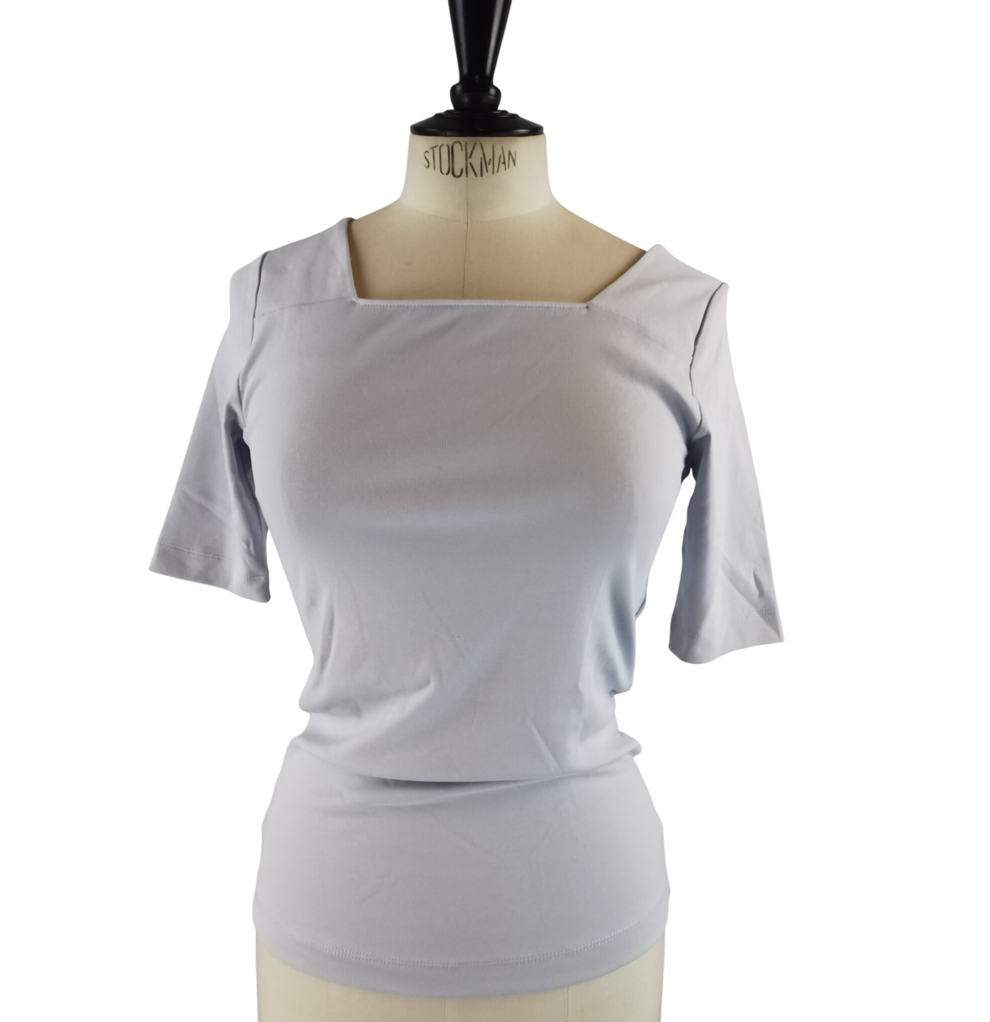 Acheter T-shirt ANN TAYLOR TXXS Très bon état - 11,00 € T-shirt ANN TAYLOR TXXS Très bon état reconditionné disponible sur Label Emmaüs