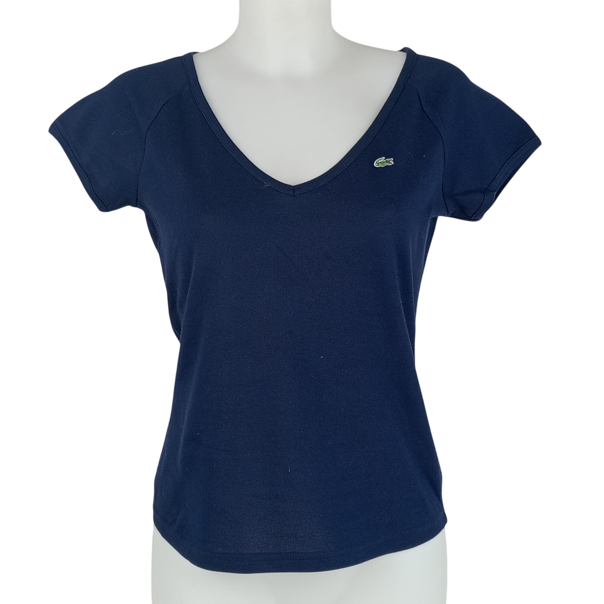 T shirt - femme - marque Lacoste - manches courtes - couleur bleu marine - taille L (40) Très bon état - 14,80 € T shirt - femme - marque Lacoste - manches courtes - couleur bleu marine - taille L (40) Très bon état reconditionné disponible sur Label Emmaüs