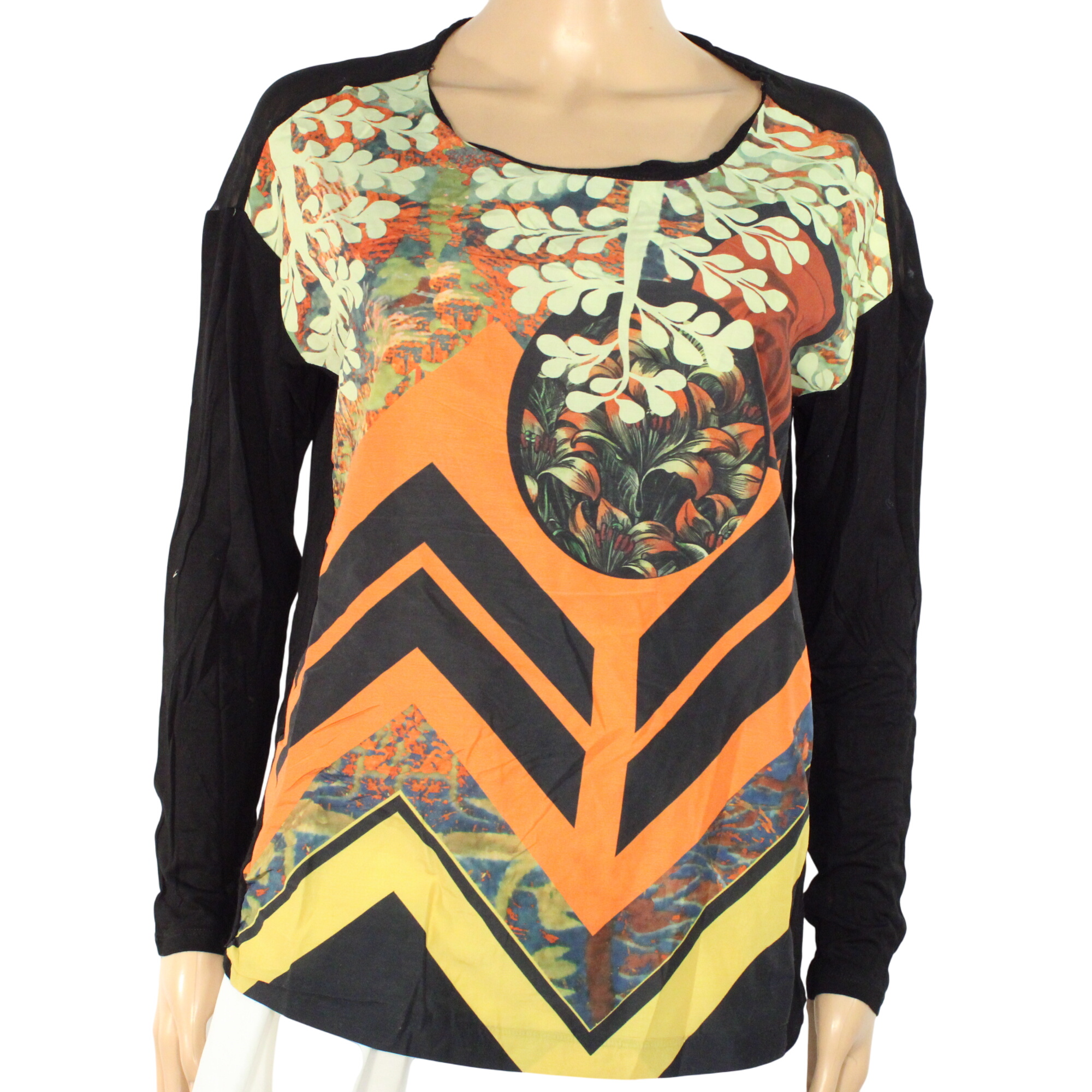 Acheter T-shirt Femme Noir DESIGUAL Taille L Très bon état - 10,50 € T-shirt Femme Noir DESIGUAL Taille L Très bon état reconditionné disponible sur Label Emmaüs