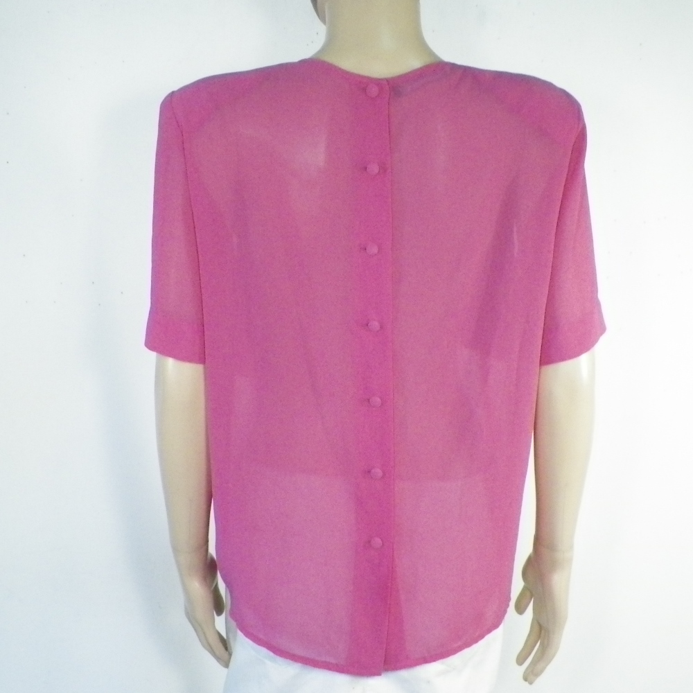 Voir photo 2 de T-Shirt Femme Rose LOUIS FERAUD T 40. T-Shirt Femme Rose LOUIS FERAUD T 40. Bon état reconditionné photo 2