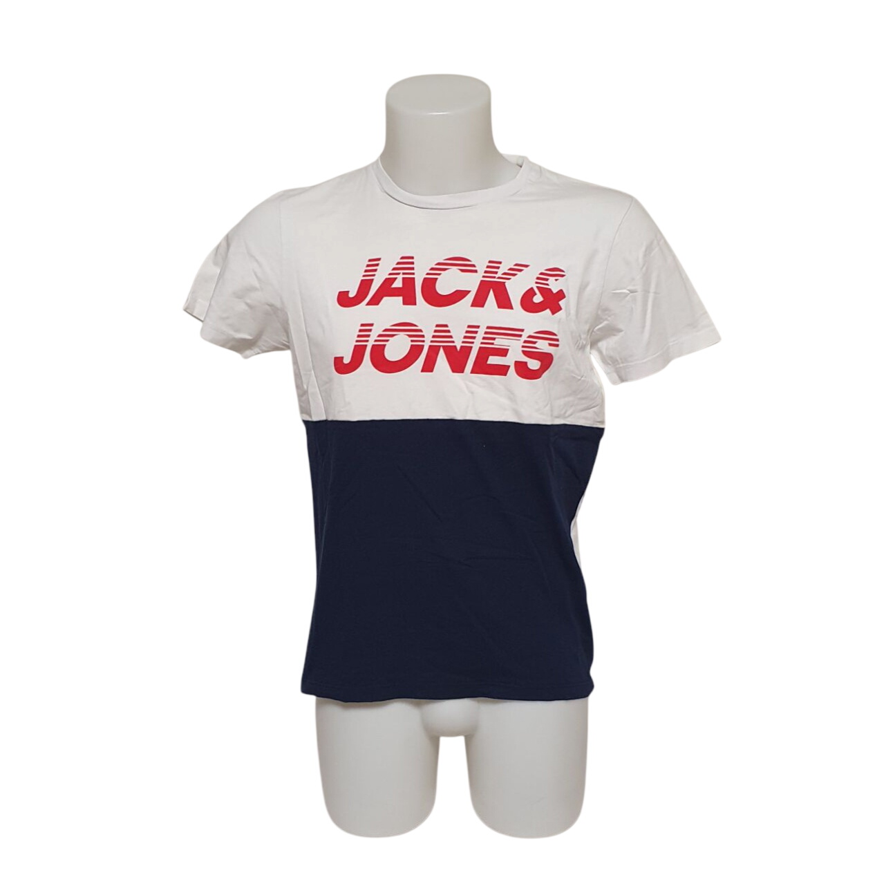 T-shirt Homme à Manches Courtes - JACK & JONES - S Bon état - 10,00 € T-shirt Homme à Manches Courtes - JACK & JONES - S Bon état reconditionné disponible sur Label Emmaüs