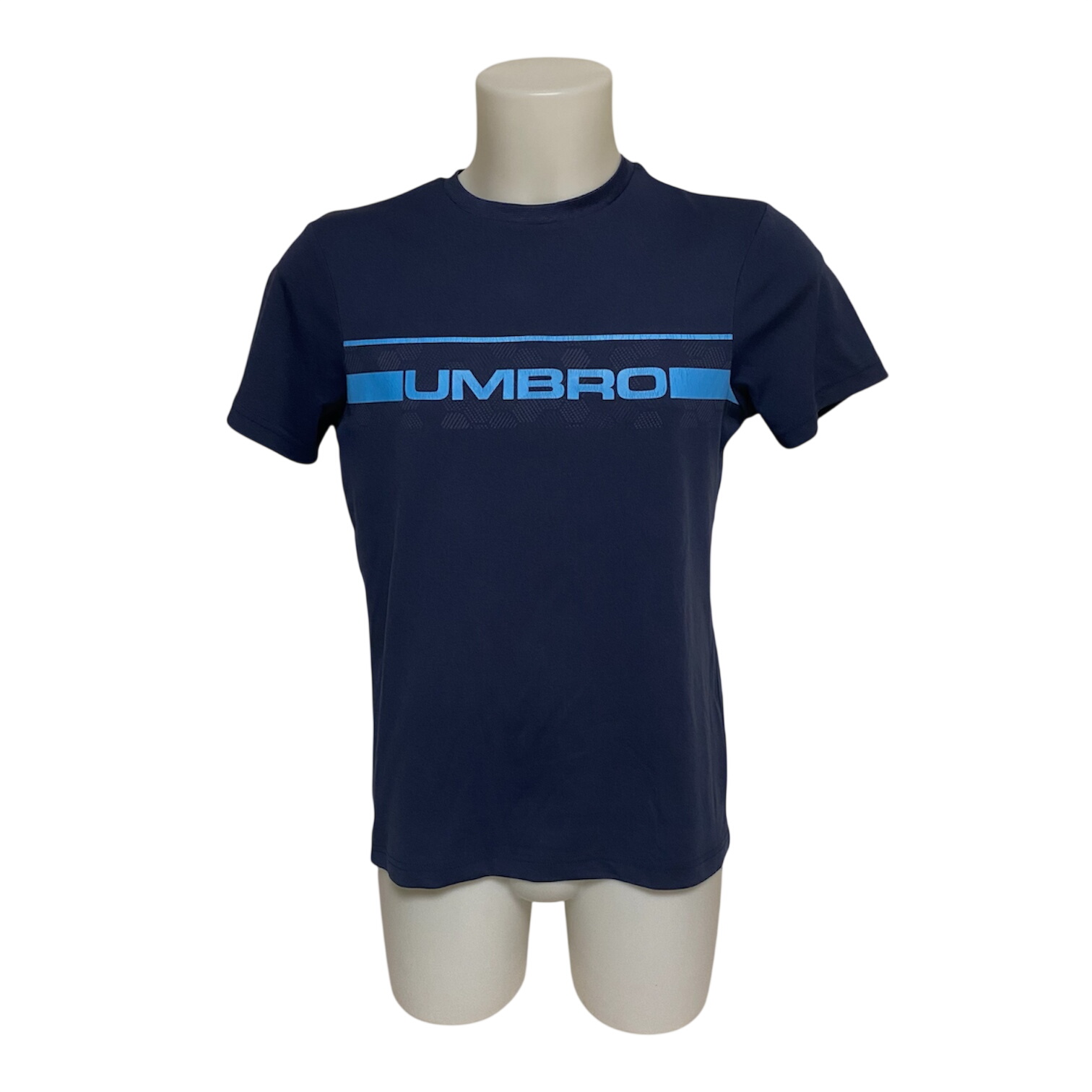 Acheter T-shirt Homme à Manches Courtes - UMBRO - S Très bon état - 11,00 € T-shirt Homme à Manches Courtes - UMBRO - S Très bon état reconditionné disponible sur Label Emmaüs
