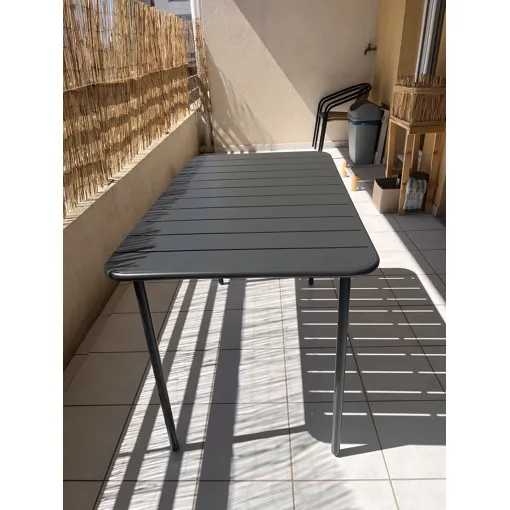 Table 4 personnes Bon état reconditionné disponible sur Rakuten