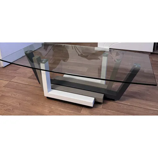 Table basse en verre et métal Bon état reconditionné disponible sur Rakuten