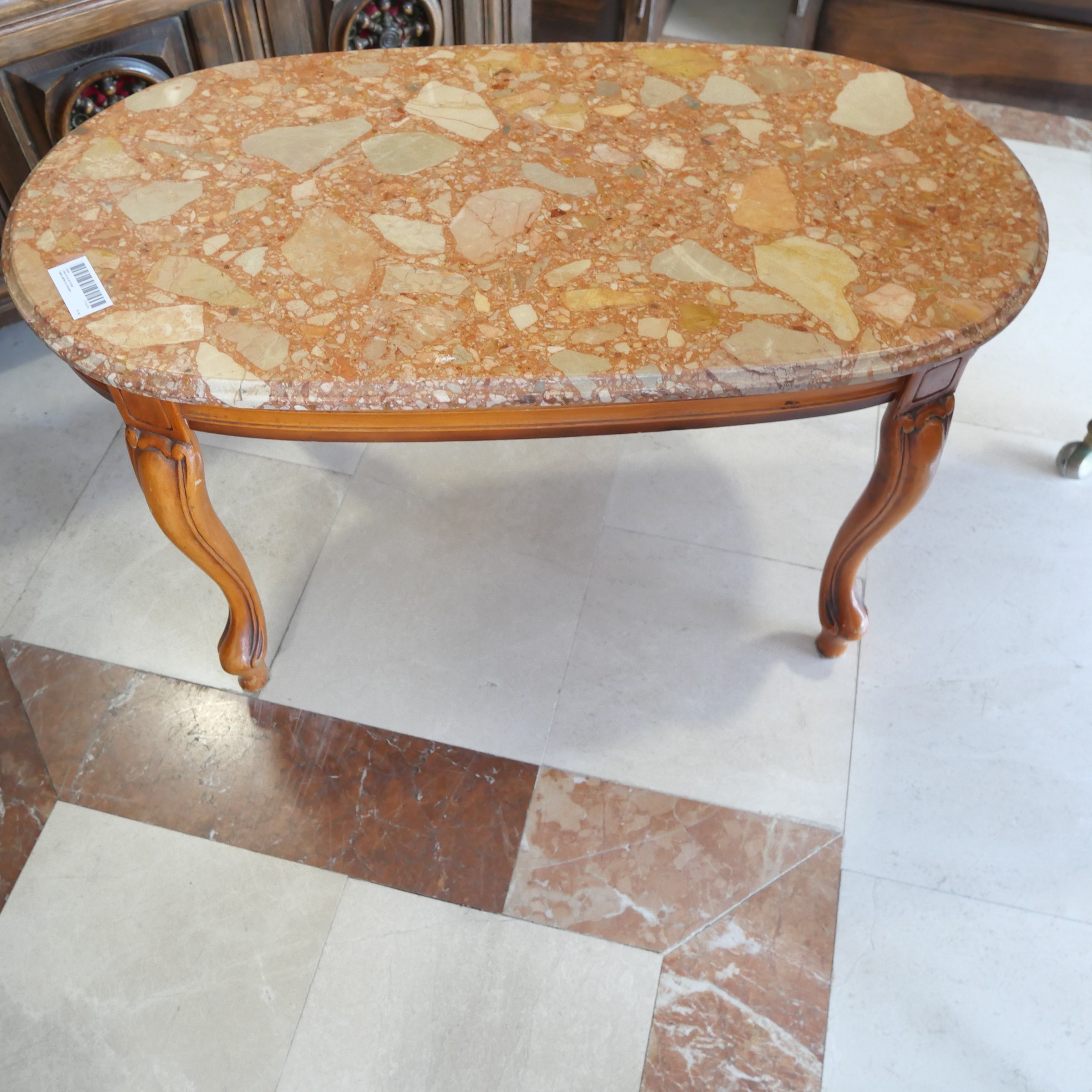 Voir photo 2 de Table basse marbre type Brèche d'Alep Table basse marbre type Brèche d'Alep reconditionné photo 2