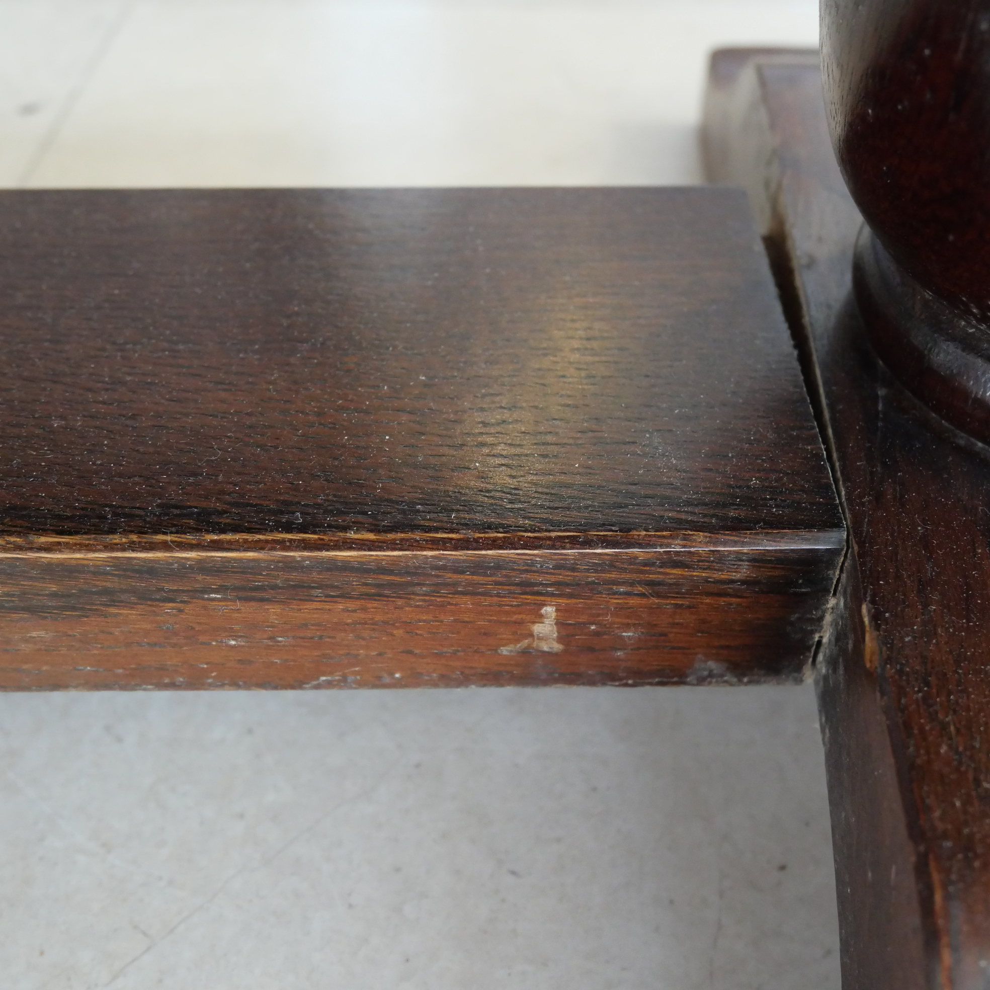 Voir photo 9 de Table basse ovale en bois et mosaïque d'ardoise / pierre Table basse ovale en bois et mosaïque d'ardoise / pierre Bon état reconditionné photo 9