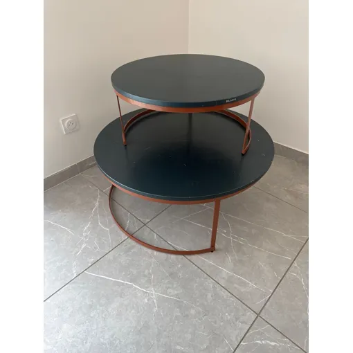 Table, Basse, Ronde Bon état - 10,00 € Table, Basse, Ronde Bon état reconditionné disponible sur Rakuten