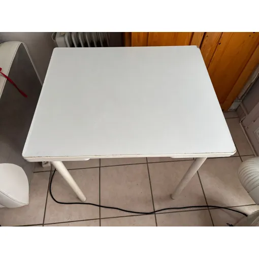 Table cuisine Bon état reconditionné disponible sur Rakuten