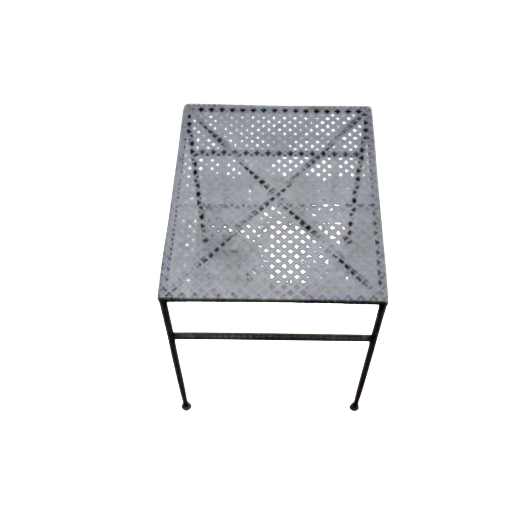 Table d'Appoint - Tôle Perforée - Esprit Mathieu Mategot Bon état - 105,00 € Table d'Appoint - Tôle Perforée - Esprit Mathieu Mategot Bon état reconditionné disponible sur Label Emmaüs