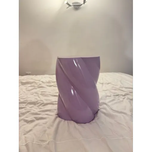 Table de chevet violette style marshmallow Bon état reconditionné disponible sur Rakuten