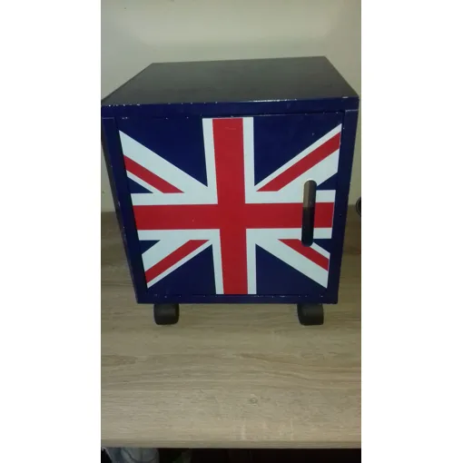 Table De Chevet Bon état - 20,90 € Table De Chevet Bon état reconditionné disponible sur Rakuten